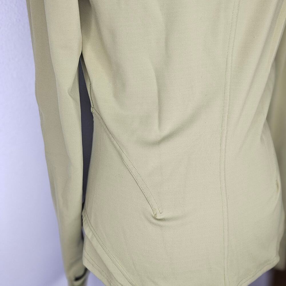 Lululemon Jacket - Picture 6 of 10